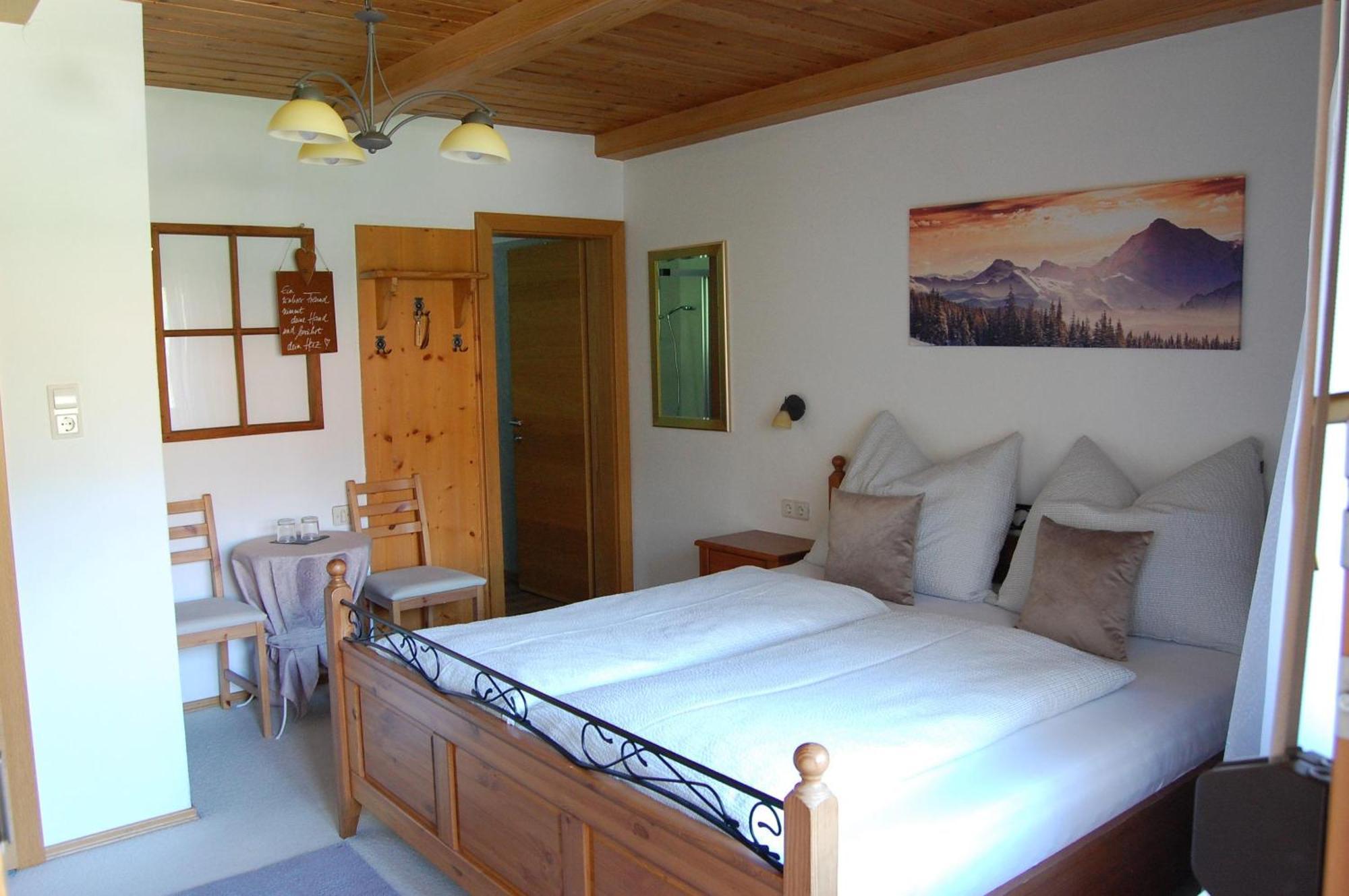 Bed and Breakfast Haus Hager Schlitters Exteriér fotografie